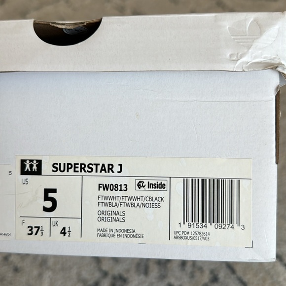 Like NEW White holographic fluorescent white pearl Adidas Shelltoe sneakers - Picture 7 of 7